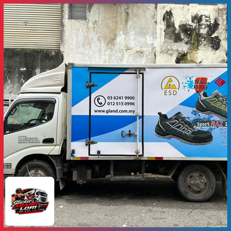 Lori 1-tan dengan sticker logo + maklumat hubungan